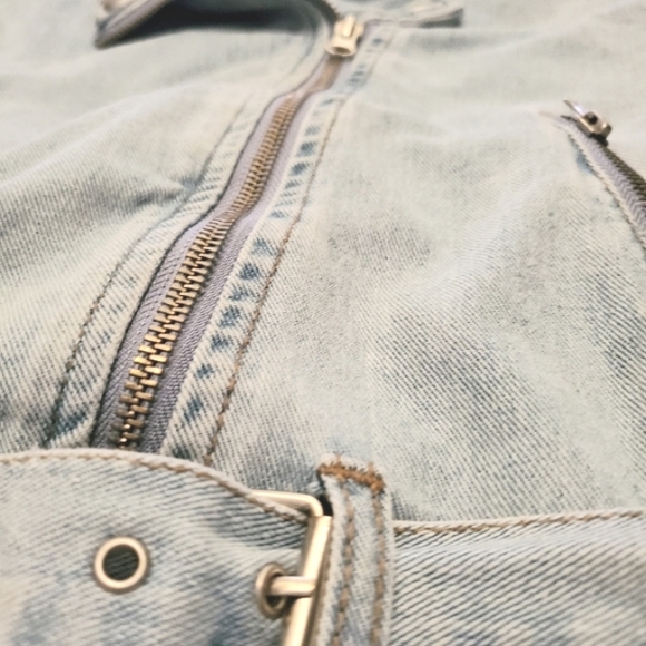 Jean jacket - Picture 3 of 7